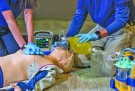 Resusci Anne QCPR AED AW m/trillekoffert thumbnail