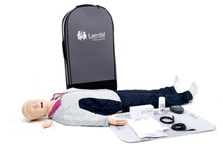 Resusci Anne QCPR AW, hel kroppsdukke m/trillekoffert