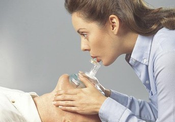 Lommemaske m/enveisventil og filter, i plastpose